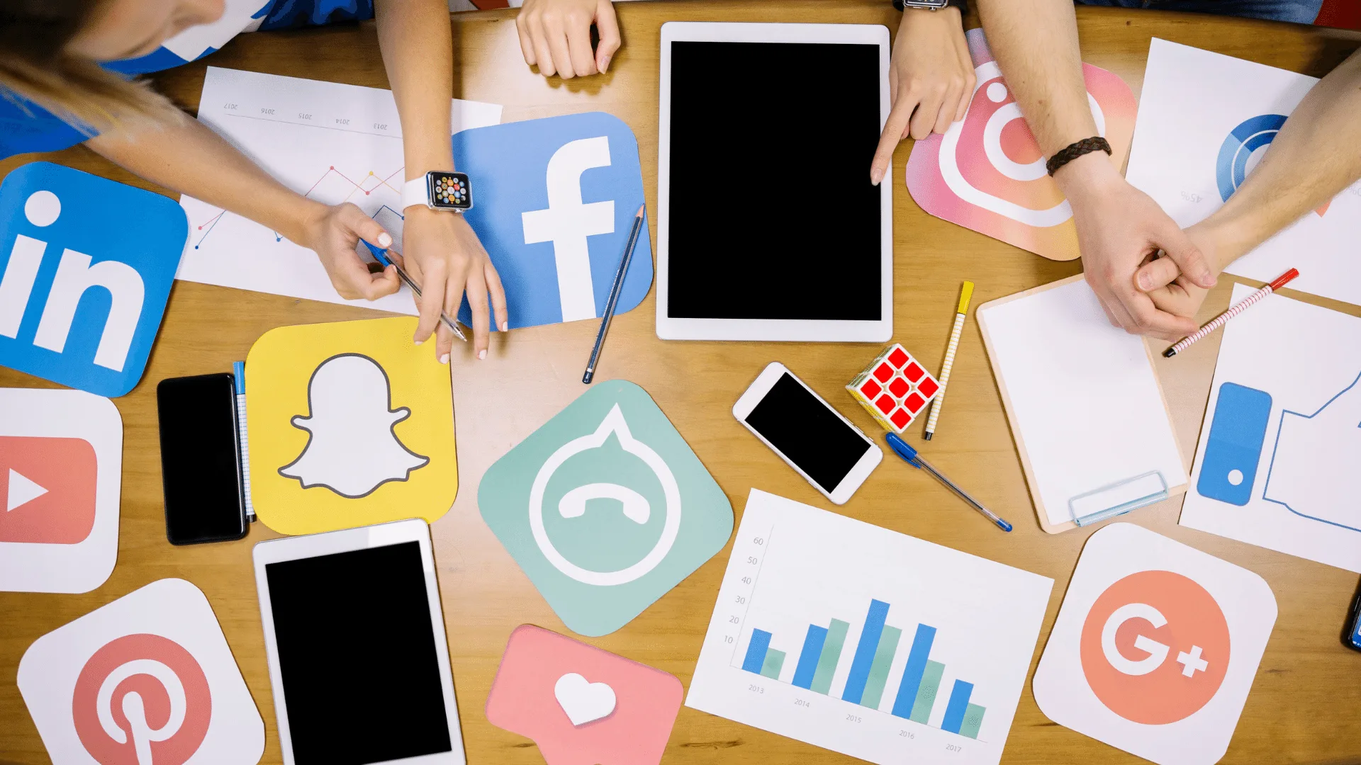 Social 20media 20management 20tools 20for 20agencies 20