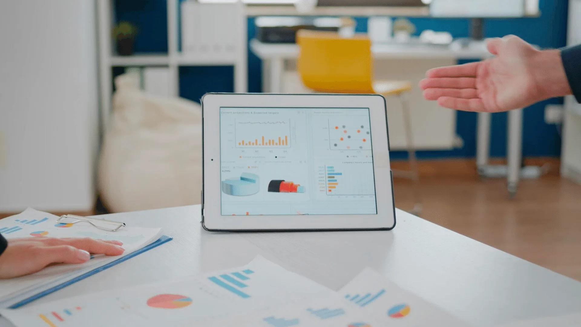 Invest 20in 20the 20right 20tools 20to 20manage 20projects